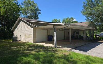 DEWEY WE ARE HERE ðŸŽ‰ we are out replacing a gorgeous roof. If you see us in your neighborhood or you&rsquo;re in the Dewey area call or DM us now for any Roof concerns or questions! We can set up a free estimate immediately!